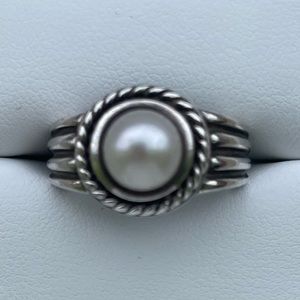 Pearl Ring